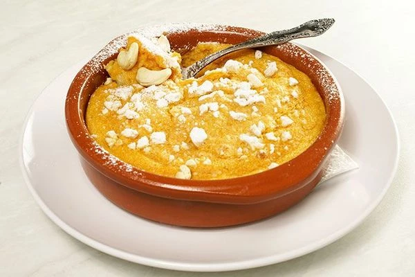 Готовое суфле должно подняться в 2 раза. Подавать сразу же на стол горячим.