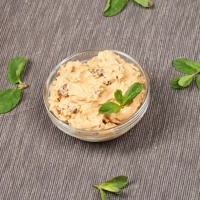 Масса творожная из топленого творога с изюмом 250г-1}