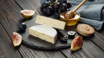 Чем бри отличается от камамбера?