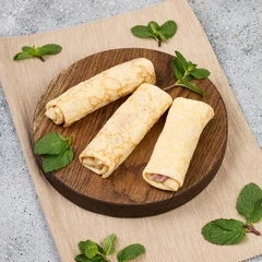 Блины с черной смородиной и яблоком Деликатеска 210г