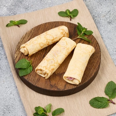 Блины с черной смородиной и яблоком Деликатеска 210г-1}