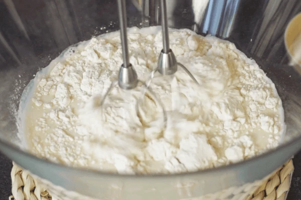 Перемешать миксером.