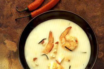 Кокосовый суп с королевскими креветками