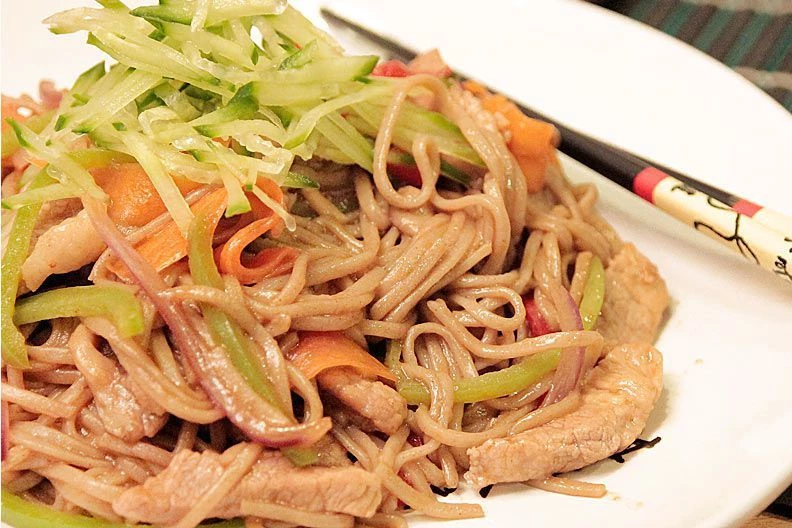 Лапша Соба со свининой