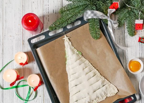 Сделать надрезы с двух сторон. 