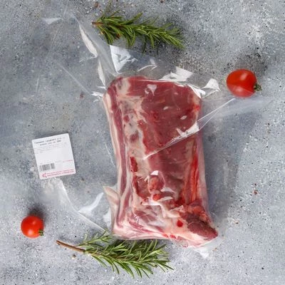 Грудинка свиная на кости на шкуре ~1,25г-1}