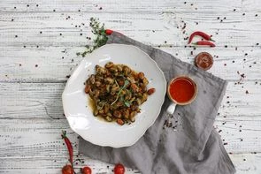 Мидии очищенные в соусе сладкий чили