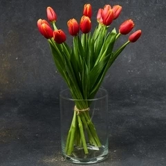Букет красно-желтых тюльпанов 15шт