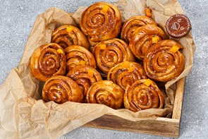 Синнабоны с тыквенным джемом