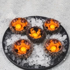 Сет 5 ежей с соевым соусом и перепелиным&nbsp;яйцом