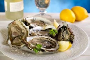 Устрицы живые - классический рецепт