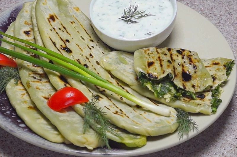 Кутабы с зеленью