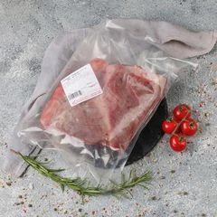 Говяжья грудинка на кости охлажденная  из мяса молодого бычка ~800г