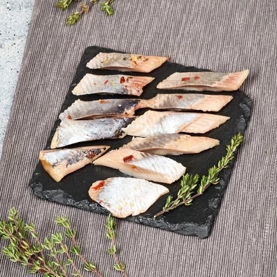 Сельдь филе-кусочки в масле по-королевски Деликатеска 210г-1}