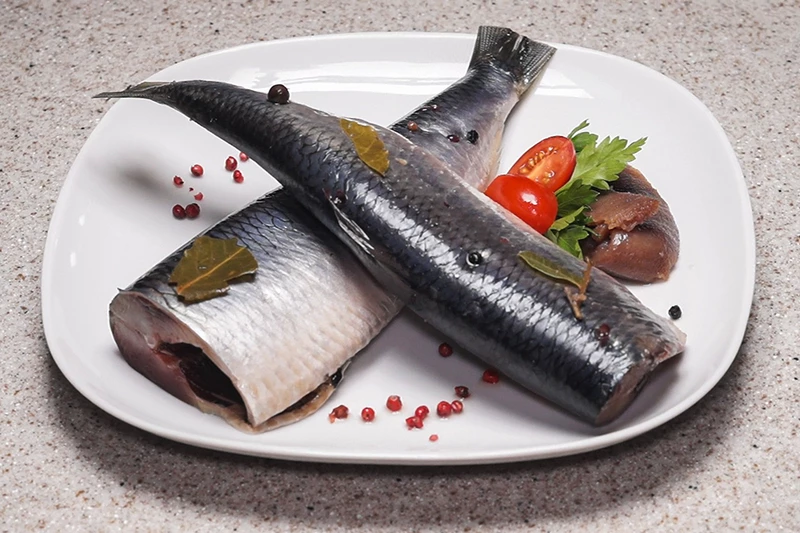 Солим селедку