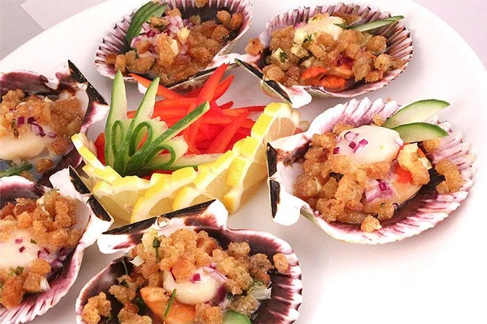 Гребешок запеченый на раковине 