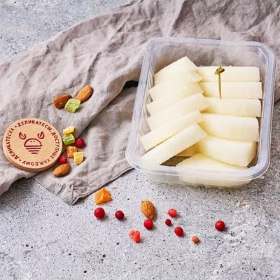 Дыня свежая очищенная резаная полукольца 350г РАСПРОДАЖА-1}