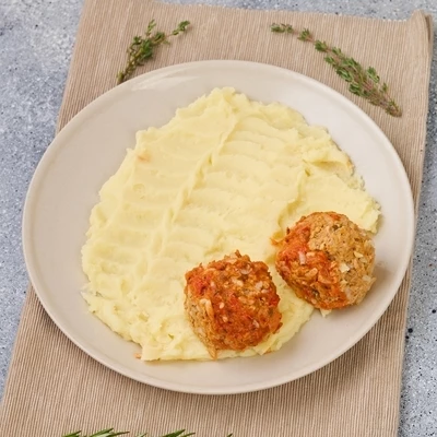 Тефтели мясные с картофельным пюре Деликатеска 310г-1}