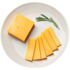 Сыр Чеддер Минская марка 45% жир. 200г