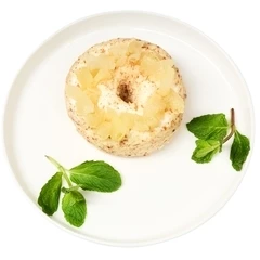 Сыр мягкий Руэль с карамелью и грушей в миндальной обсыпке Racconto 55% жир. 150г