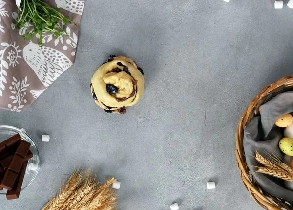 Свернуть в кольцо.