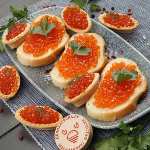 Красная икра разных рыб: в чем отличия и какую выбрать?