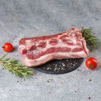Грудинка свиная на кости охлажденная на шкуре ~1,25кг-0}