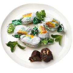 Конфеты глазированные Груша с грецким орехом Деликатеска 200г