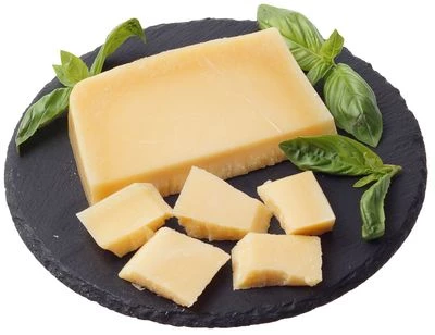 Сыр Грана Падано Татарстано Деликатеска ~180г-0}