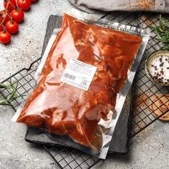 Шашлык из свиной шеи маринованный в томатах со специями от Шефа ~1кг