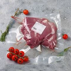 Лопатка без кости свиная охлажденная ~800г