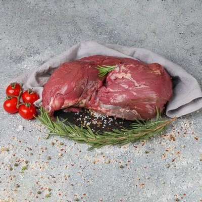 Вырезка говяжья молодого бычка бескостная охлажденная ~750г-0}