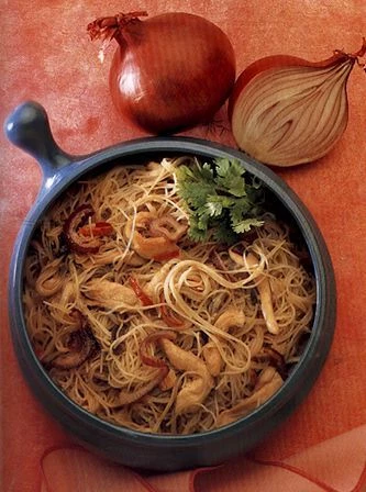 Курица со стеклянной лапшой