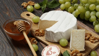 Какие бывают сорта сыров с плесенью?