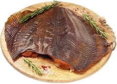 Камбала потрошеная горячего копчения ~850г