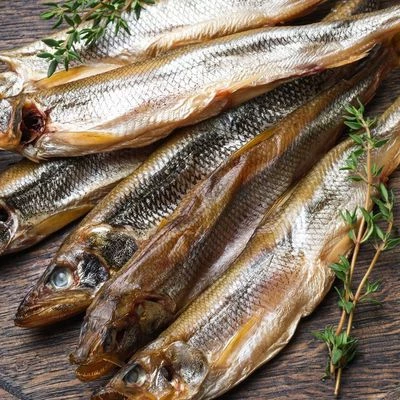 Корюшка азиатская зубастая горячего копчения Деликатеска 200г-1}