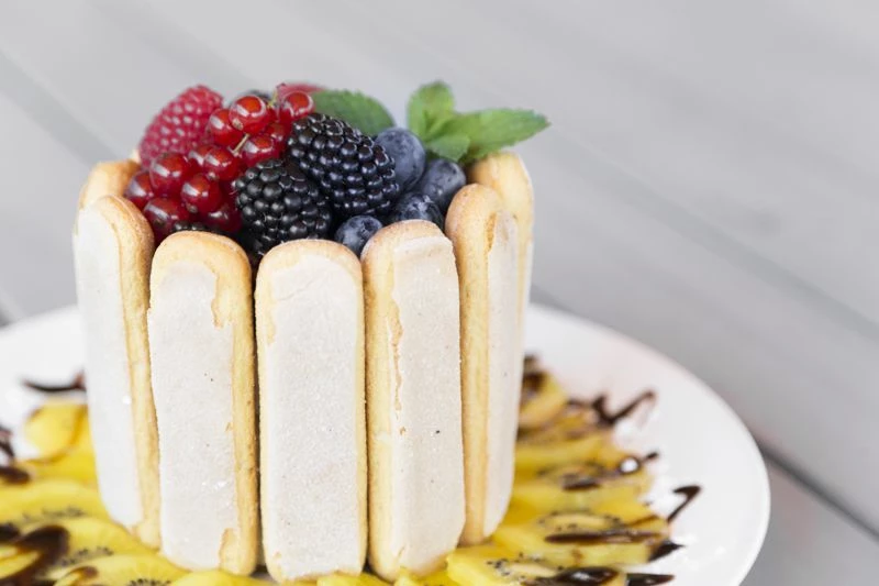 Ягодный сливочный десерт