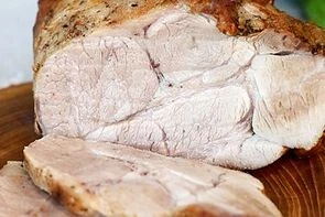 Свинина в маринаде Конфи с трюфельно-грибным соусом