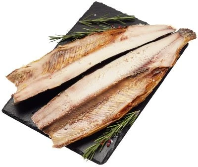 Омуль потрошеный горячего копчения ~700г-1}