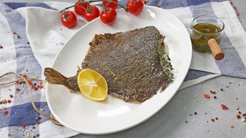 Камбала в масле Конфи с соусом Чимичурри
