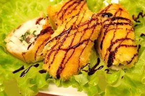 Рулетики из трески в хрустящей панировке