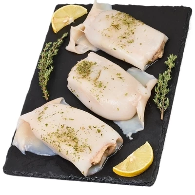 Кальмар фаршированный горбушей и грибами ~650г-0}