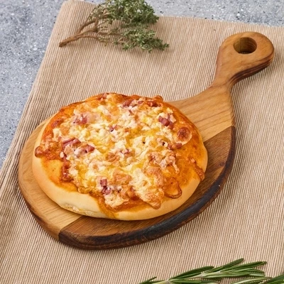 Мини-пицца с колбасой Деликатеска 90г-1}