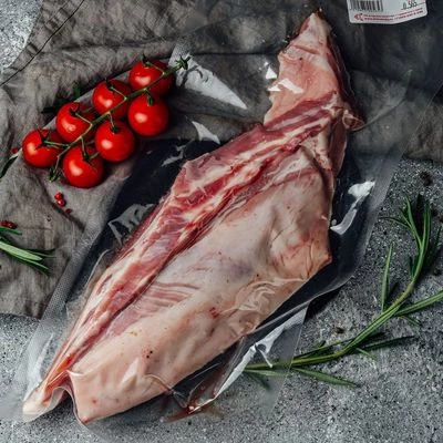 Грудинка на кости ягненка фермерского ~600г-1}