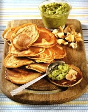 Оладьи с гуакамоле и мясом трубача