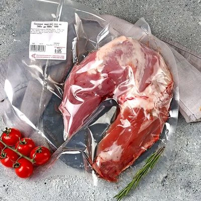 Вырезка свиная охлажденная ~600г-1}