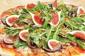 Пицца с инжиром