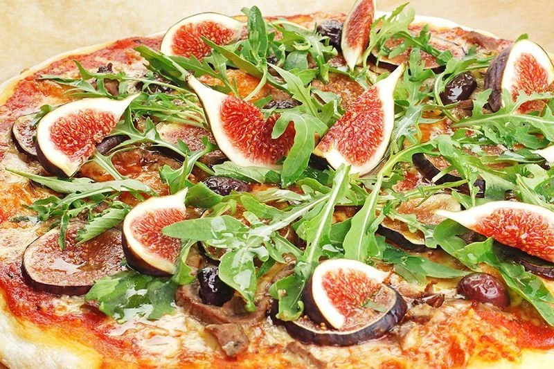 Пицца с инжиром