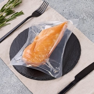 Грудка птицы варено-копченая Пикантная Деликатеска ~300г-1}