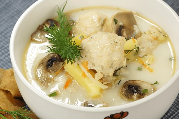  При подаче украсить сухариками.